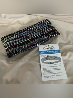 Bandi Sleek Pocketed Belt in Black Multi Dot Pattern